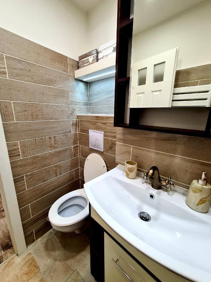 Best Apartment Central Хунедоара Екстериор снимка
