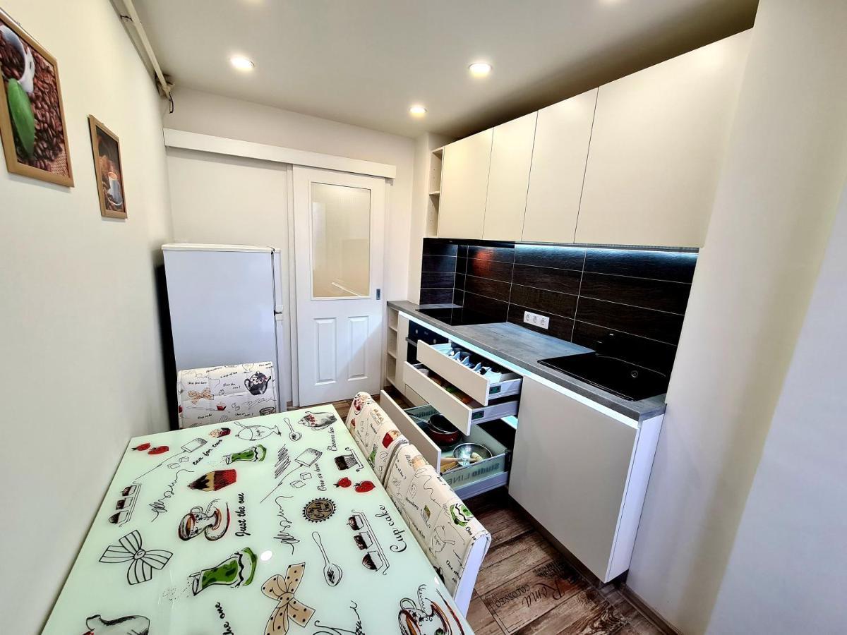 Best Apartment Central Хунедоара Екстериор снимка